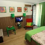 Rent 아파트